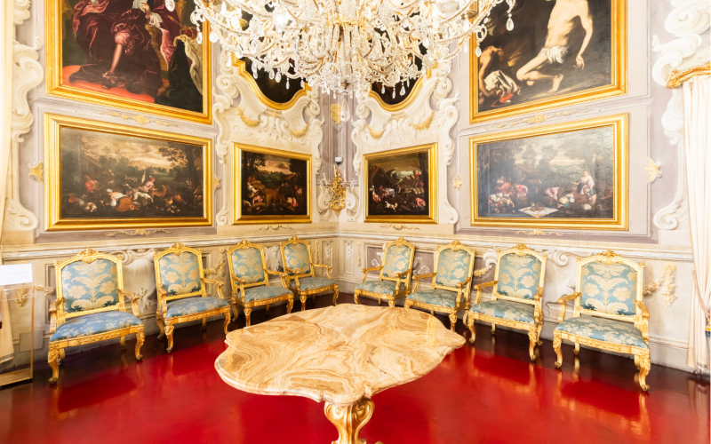 Come Convertire una Dimora Storica in una Casa Vacanze di Lusso